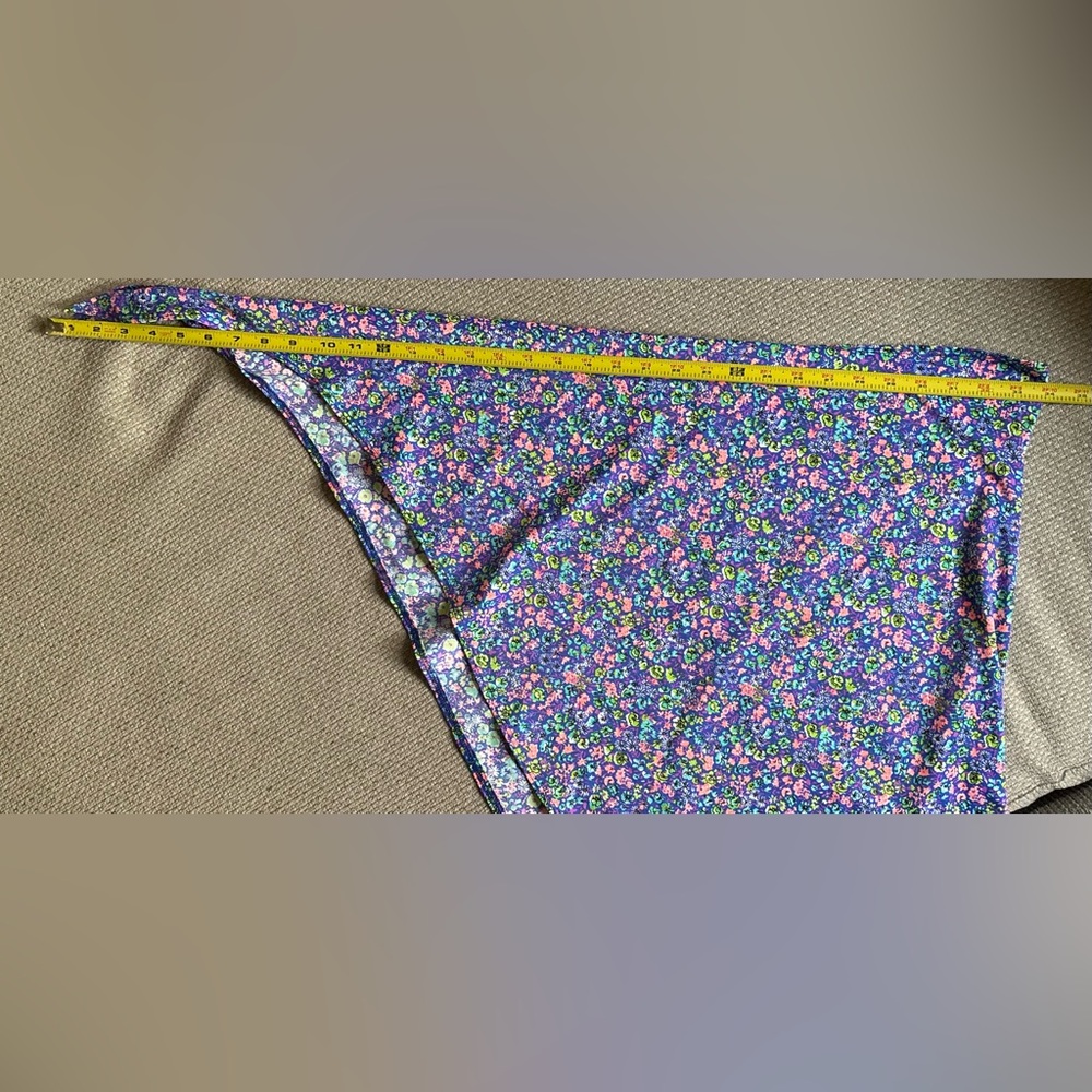 🩱2/$16🩱VINTAGE EUC asymmetric Stretch multicolor mini side-tie coverup - Picture 8 of 11